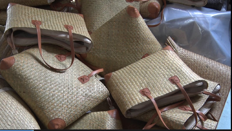 gio xach lam tu co bang.png